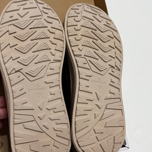 Staheekum Quilted Slip-On Shoes Black size 9 NIB - Picture 6 of 7